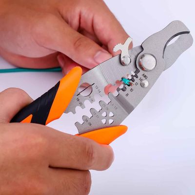 185mm 160g Wire Strippers Multi Purpose Scrap Cable Stripping Wire Cutting Crimping Winding, Splitting Hand Tools 4Cr13